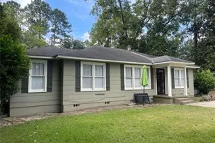 608 W Sultana Dr, Fitzgerald, GA 31750 - Photo 2