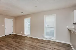 4893 Autumn Cir, Stone Mountain, GA 30088 - Photo 4