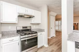 4893 Autumn Cir, Stone Mountain, GA 30088 - Photo 10