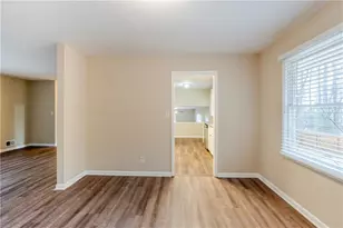 2202 Troutdale Dr, Decatur, GA 30032 - Photo 8