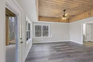 234 Lake View Dr, Lavonia, GA 30553 - Photo 42