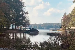 234 Lake View Dr, Lavonia, GA 30553 - Photo 2