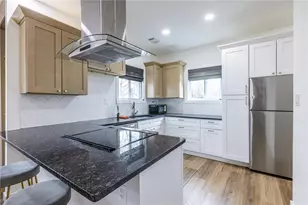 1466 Venetian Dr SW, Atlanta, GA 30311 - Photo 10