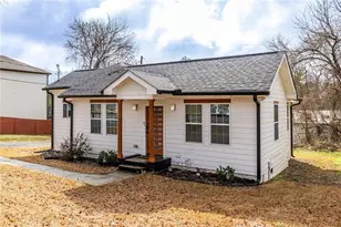 1466 Venetian Dr SW, Atlanta, GA 30311 - Photo 1