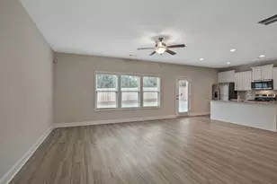 156 Chase Landing Dr, Loganville, GA 30052 - Photo 2