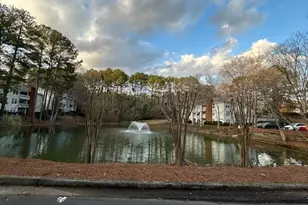 1376 Keys Lake Dr NE, Brookhaven, GA 30319 - Photo 2
