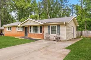 145 Melinda Way SE, Smyrna, GA 30082 - Photo 2