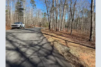 275 Shore Crest Drive, Martin, GA 30557 - Photo 4