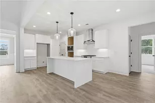 104 Bobwhite Dr, Calhoun, GA 30701 - Photo 2