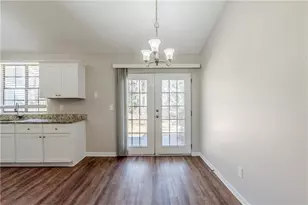 2419 Leslie Brook Dr, Decatur, GA 30035 - Photo 6