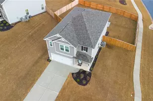 144 Chapel Hl Pkwy, Newnan, GA 30263 - Photo 2