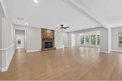 5517 Oak Knoll Court, Hoschton, GA 30548 - Photo 8