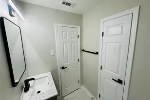 2745 Marco Dr NW, Atlanta, GA 30318 - Photo 22