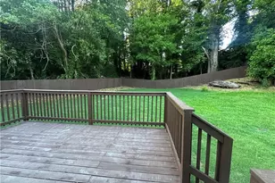 2745 Marco Dr NW, Atlanta, GA 30318 - Photo 10