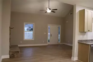 8141 Hickory Dr, Covington, GA 30014 - Photo 4