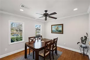 260 Mansell Cir, Roswell, GA 30075 - Photo 10