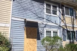 524 Northridge Crossing Dr, Atlanta, GA 30350 - Photo 2