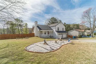 785 Josh Ln, Lawrenceville, GA 30045 - Photo 2