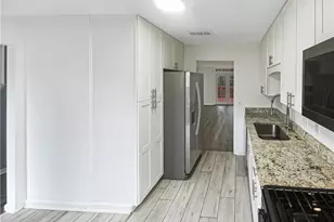 6420 Wedgeview Dr, Tucker, GA 30084 - Photo 12