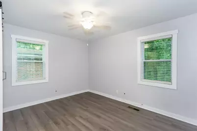 2598 Elliott Street NW, Atlanta, GA 30318 - Photo 16