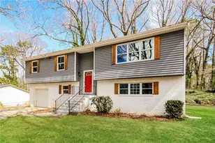 2330 Lago Dr, Jonesboro, GA 30236 - Photo 2