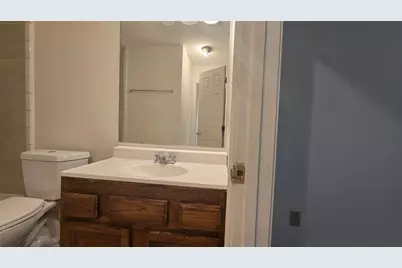 2173 Wellington Circle, Lithonia, GA 30058 - Photo 6