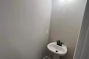 15 Creekside Cmns Dr, Hoschton, GA 30548 - Photo 10