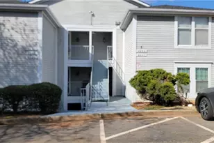 4252 Parkview Ct, Stone Mountain, GA 30083 - Photo 2