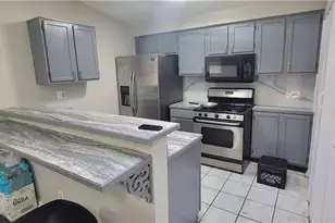 4252 Parkview Ct, Stone Mountain, GA 30083 - Photo 10