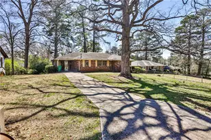 1949 Capri Dr, Decatur, GA 30032 - Photo 14