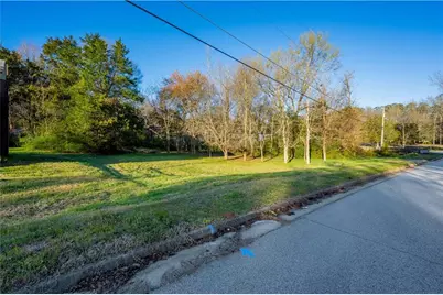 1001 Fox Street SE, Conyers, GA 30013 - Photo 2