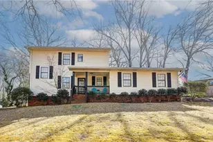 105 Garden Hill Dr, Calhoun, GA 30701 - Photo 1