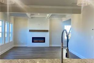 502 Clayborne Wy, Loganville, GA 30052 - Photo 2