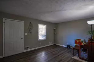 200 Capitol Ave, Winder, GA 30680 - Photo 6