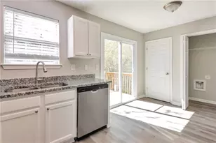 344 Springbottom Ct, Lawrenceville, GA 30046 - Photo 10