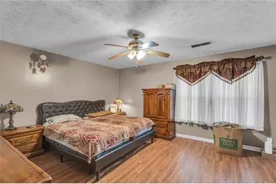 8698 Twin Oaks Drive, Jonesboro, GA 30236 - Photo 16
