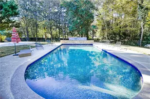 6020 Riverside Dr, Atlanta, GA 30328 - Photo 10