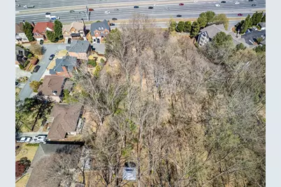 1734 Summit Glen, Atlanta, GA 30329 - Photo 16
