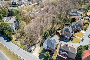 1734 Summit Glen, Atlanta, GA 30329 - Photo 18