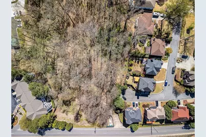 1734 Summit Glen, Atlanta, GA 30329 - Photo 10