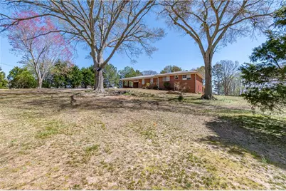 3929 Perry Lane, Flowery Branch, GA 30542 - Photo 4