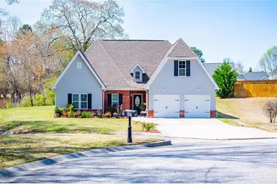 207 Meadow Lake Drive, Carrollton, GA 30116 - Photo 1