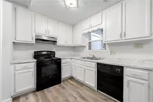 2575 Picardy Cir N, Atlanta, GA 30349 - Photo 8