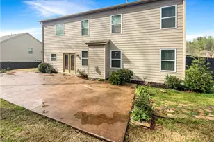 3305 Pleasant Manor Ct, Cumming, GA 30028 - Photo 8