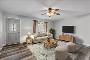 6041 Cobb St, Lula, GA 30554 - Photo 4