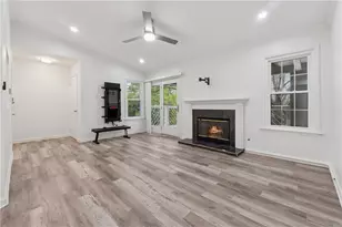 554 McGill Pl NE, Atlanta, GA 30312 - Photo 4