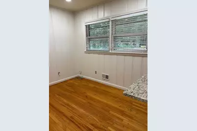 2560 Wood Valley Drive, Atlanta, GA 30344 - Photo 10