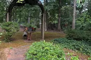 2560 Wood Valley Dr, Atlanta, GA 30344 - Photo 18