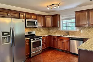 3211 Flamingo Dr, East Point, GA 30344 - Photo 6