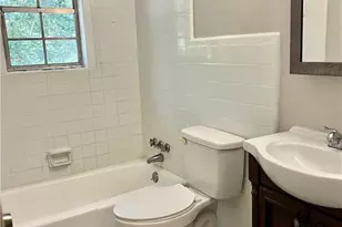 3211 Flamingo Dr, East Point, GA 30344 - Photo 12